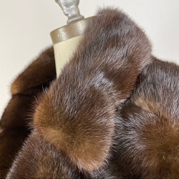 Mink Coat Purchased in Beverly Hills - Picture 4 of 12
